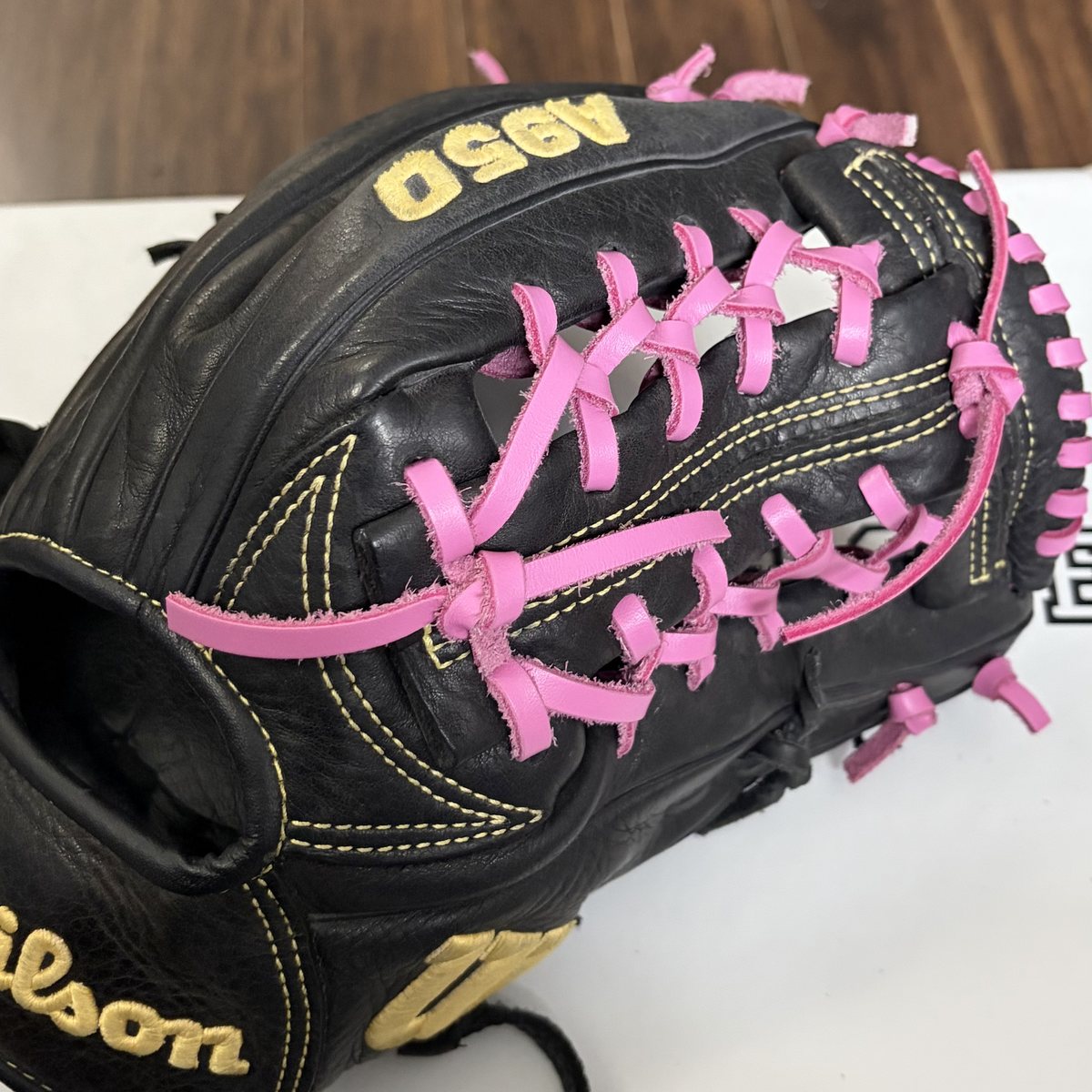 Wilson A950 relaced with pink lace